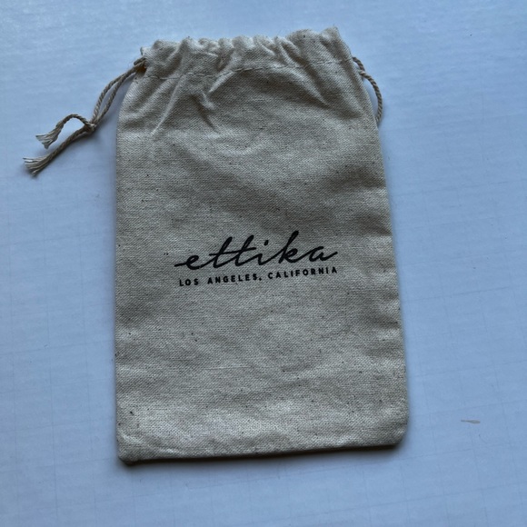 Long gold chain necklace - Picture 2 of 4